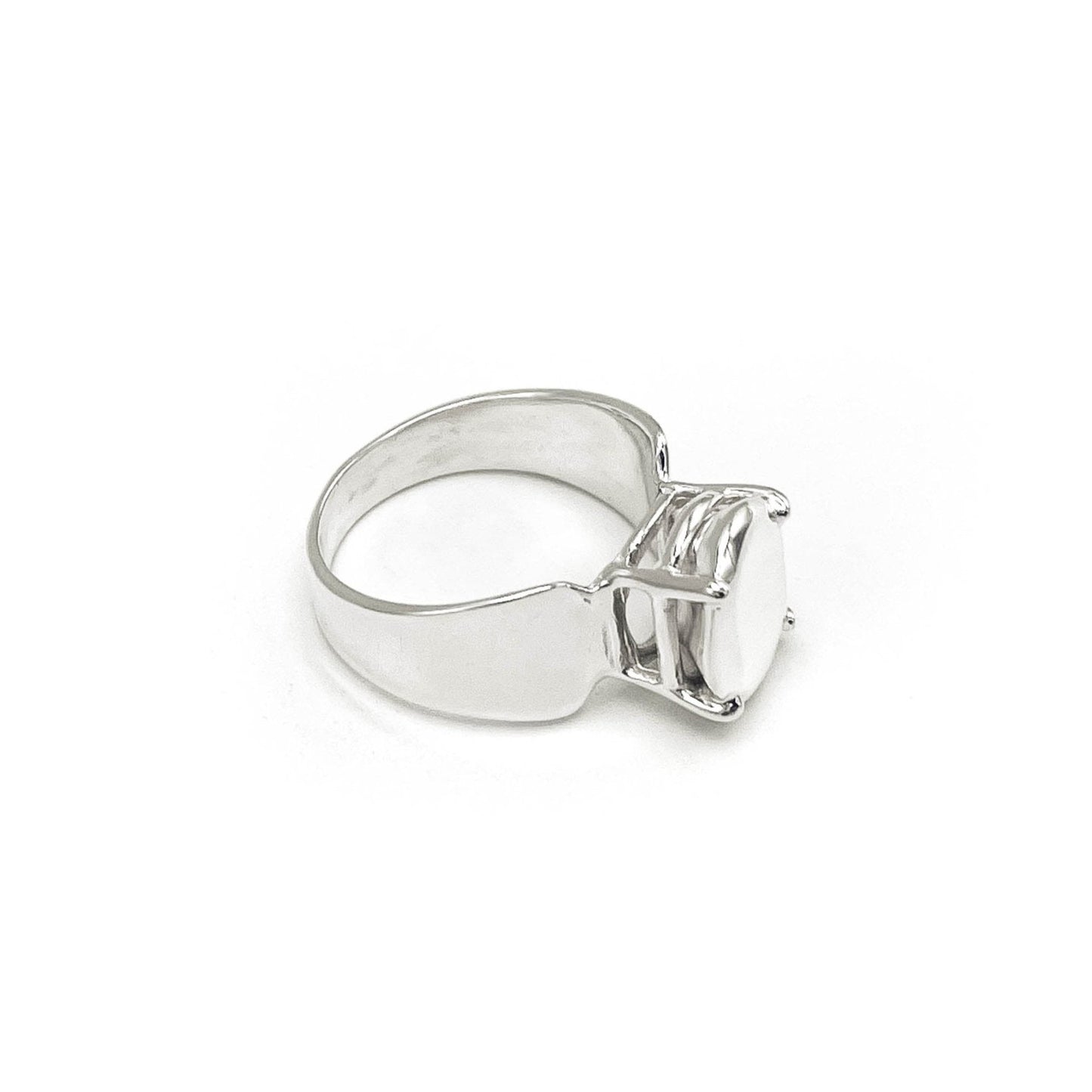 SILVER STONE RING